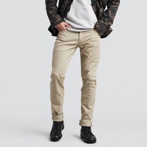 khaki levi's